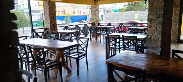 Pupusas Camino del Valle • Salida Valle de Ángeles