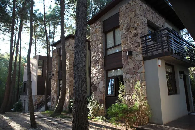 Punta Piedras, Cabañas de mar.