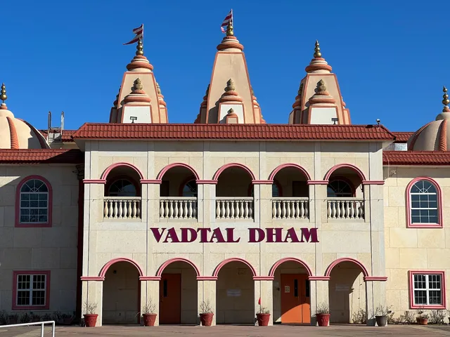 Shree Swaminarayan Mandir Vadtaldham, NJ-USA (VDNJ)