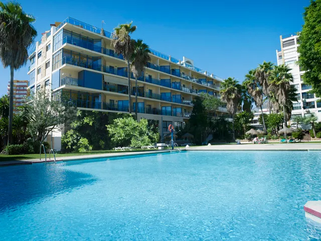 Apartamentos MS Puerto Marina (antes Pepita)