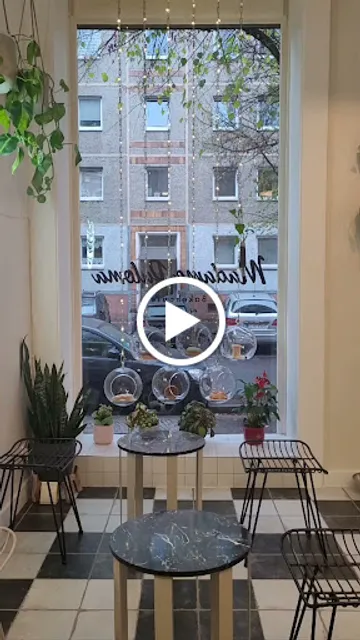 Madame Paloma Bakehouse