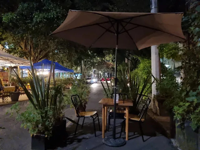 Morenos Tasting Room