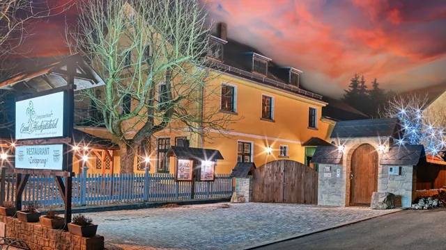 Event & Hochzeitshotel " Zum grünen Baum" GmbH