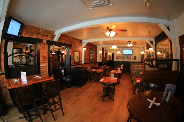 The Royal Oak (Bank at Maclaren)