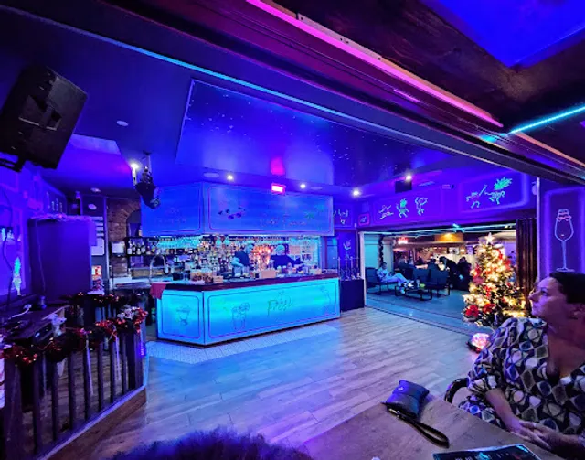 Bar Fresh on the Golf