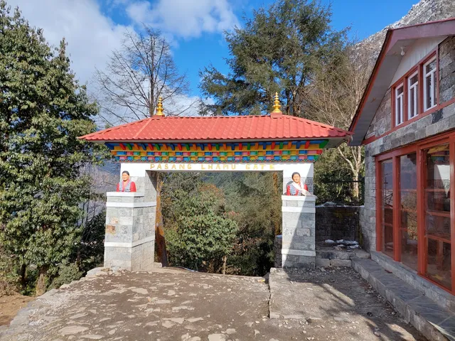 National Luminary Pasang Lhamu Memorial Gate
