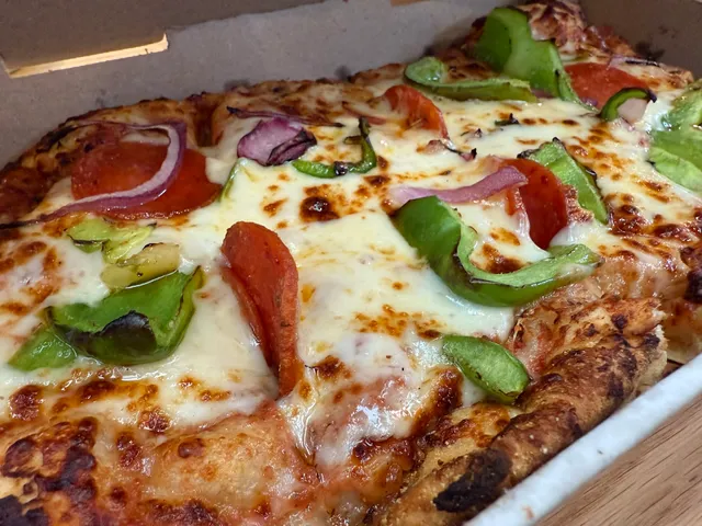 Slim + Husky's Pizza (The Factory at Franklin)