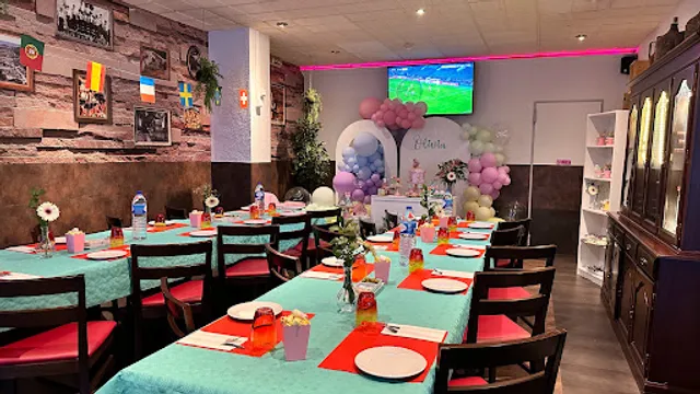 Water Plaza Snack Bar