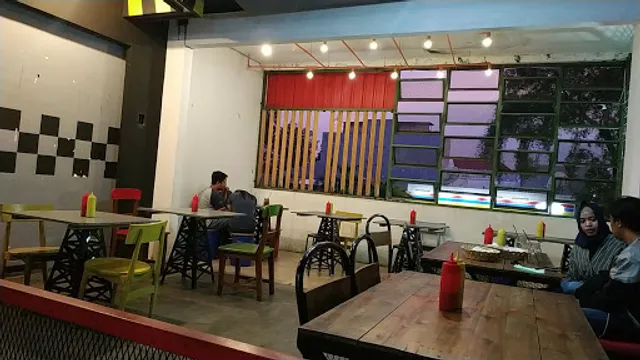 Panties Pizza Semarang