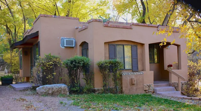 Town-N-Country Cottages