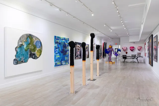 Chic Evolution in Art