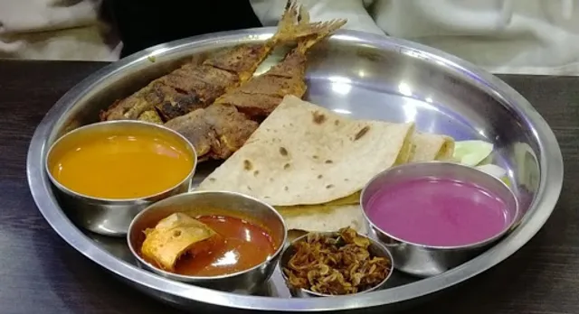 HOTEL MAHESH LUNCH HOME