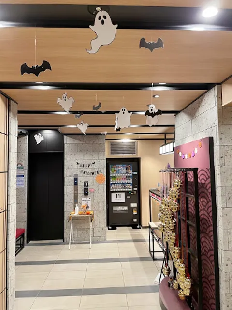 MONday Apart Nihonbashi Suitengumae