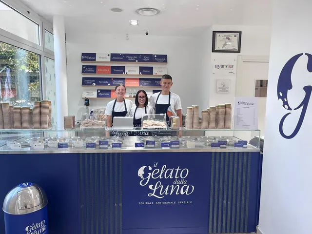 IL GELATO DALLA LUNA