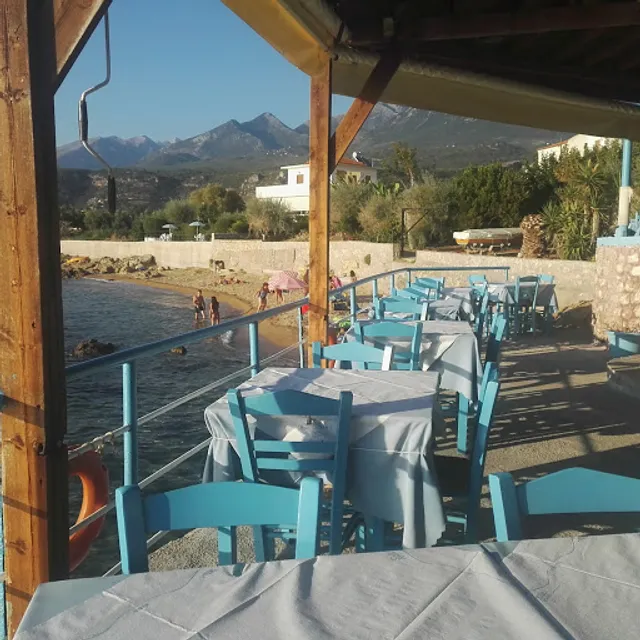 Stoupa Restaurant Gialos