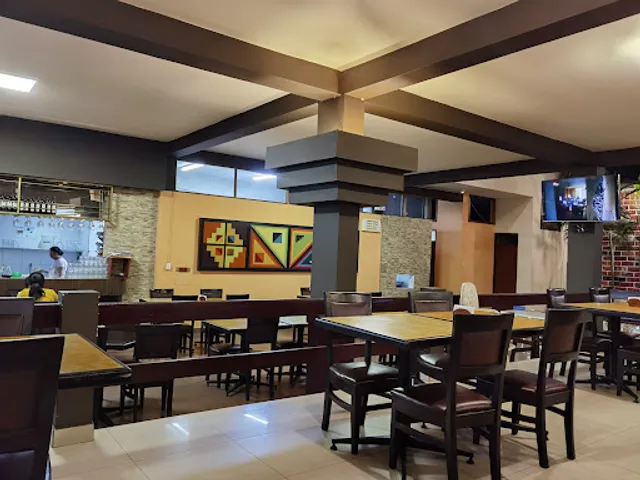 Polleria Leña Y Sazón