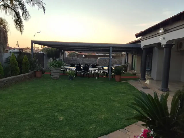 Sharodin Bed & Breakfast