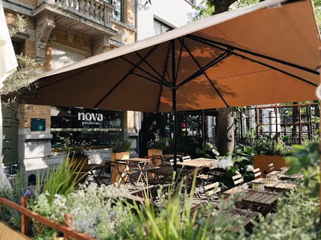 Nova Pinseria