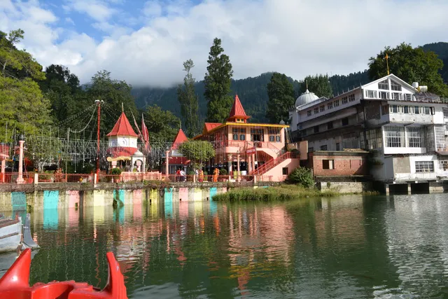Hotel Traveller's Paradise Nainital