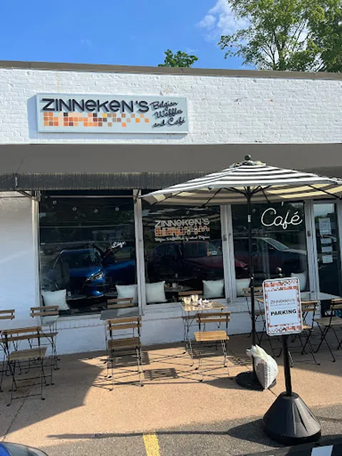 Zinneken's Belgian waffles | Glastonbury