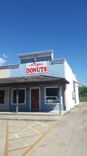 Snowflake Donuts Bandera
