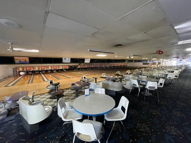 Collier Lanes