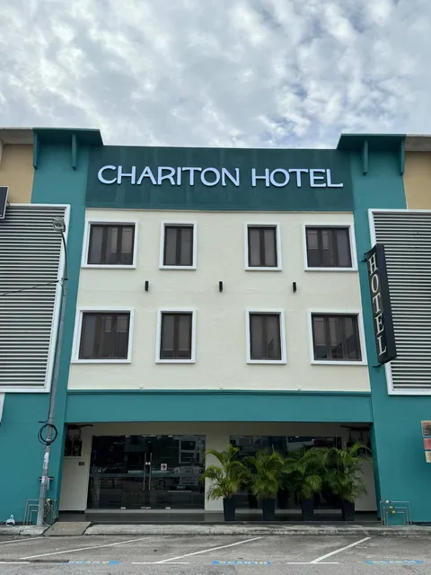 Chariton Hotel Nusa Bestari