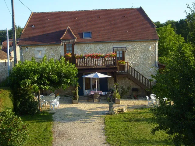 Gîtes Maskali - Gîtes de caractère avec piscine chauffée (Périgueux, Périgord, Dordogne)