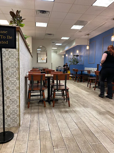 GREEK BITES KEBAB & GYROS