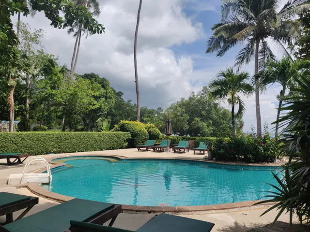 Sunrise Tropical Resort