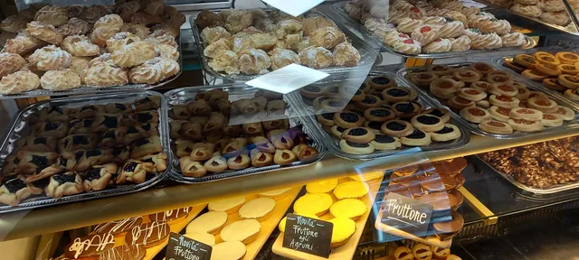 YVONNE'S COFFEE Lecce...bar...pasticceria...gelateria