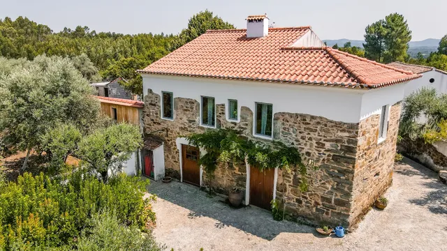 Casa Velha | Turismo Rural com pequeno almoço incluído