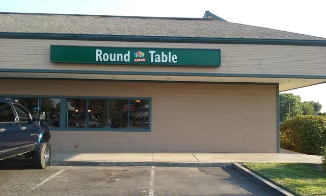 Round Table Pizza