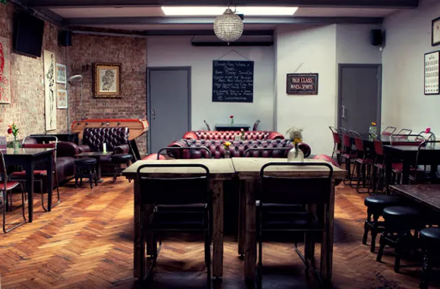 The Leconfield Pub & Kitchen