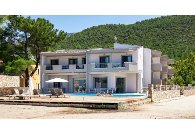 Rachoni Bay Imperial Hotel