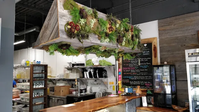 Freshouse Food and Juice Bar