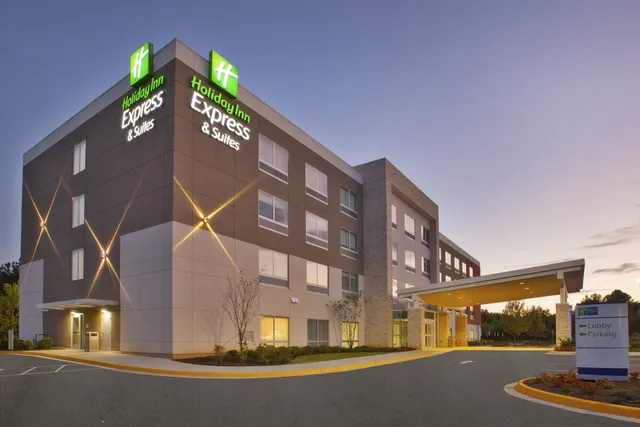 Holiday Inn Express & Suites South Hill by IHG