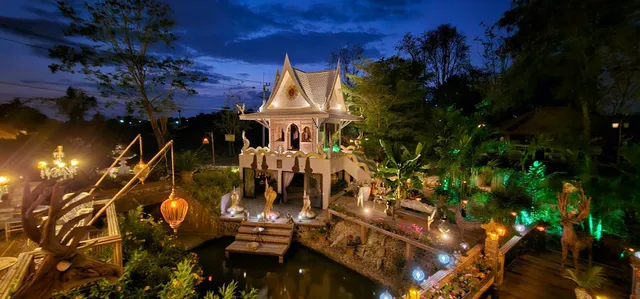Jungle Moon Boutique Homestay จังเกิ้ลมูน โฮมสเตย์ บางเสร่ สัตหีบ
