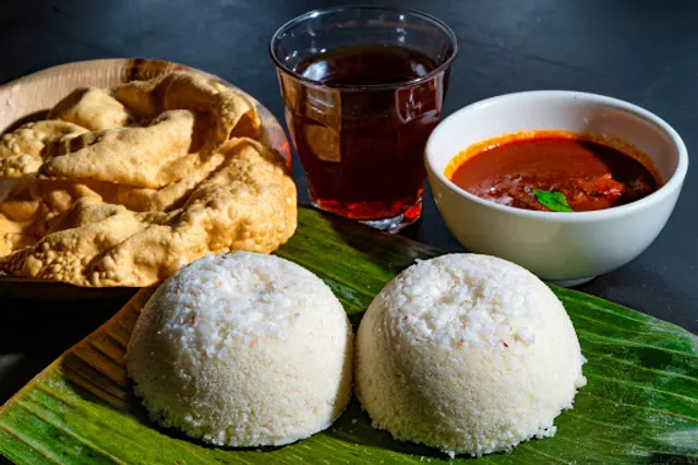 Mom's Cafe & Juice corner - Kerala Halal restaurant