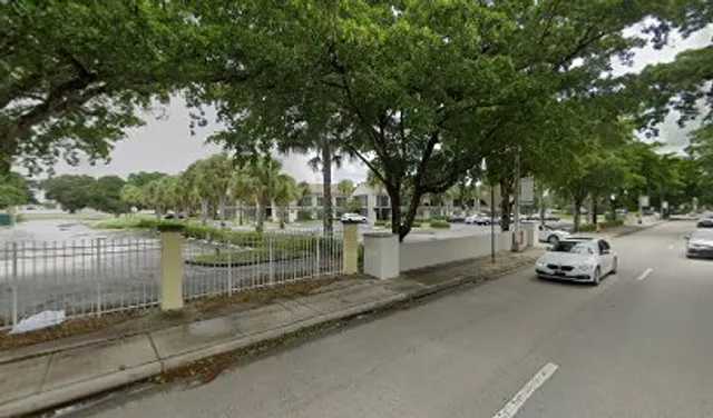 Ely's Desserts & Bakery