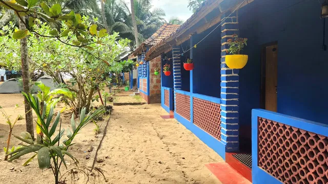 Gokarnastops Cafe & Stay