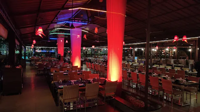 De' Villa Garden Restro Lounge