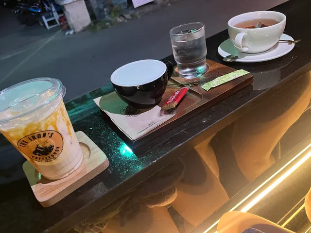 THE IRON's COFFEESHOP THAILAND