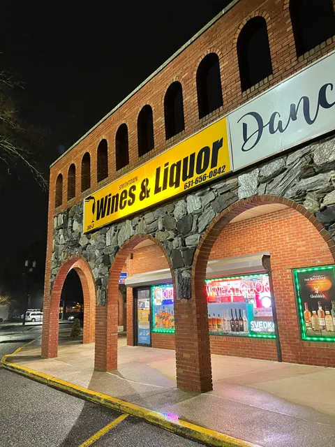 Smithtown Wine & Liquor