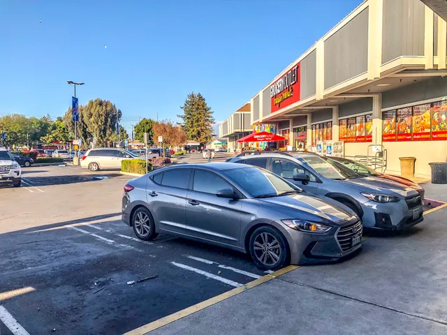 Lawrence Station Shopping Center