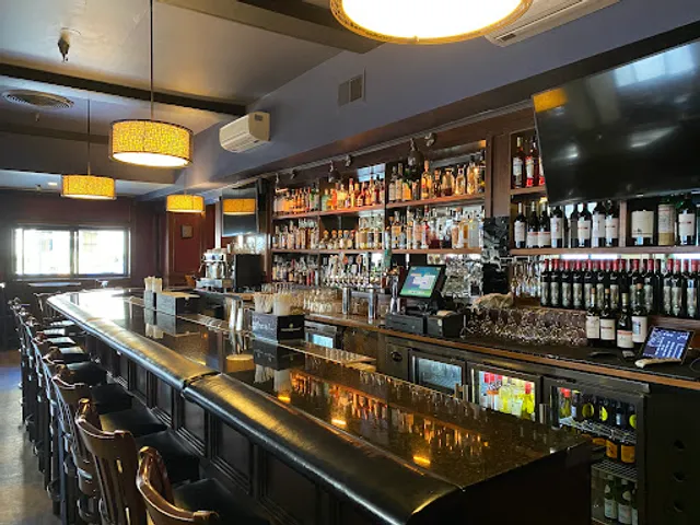 Soma Restaurant & Bar