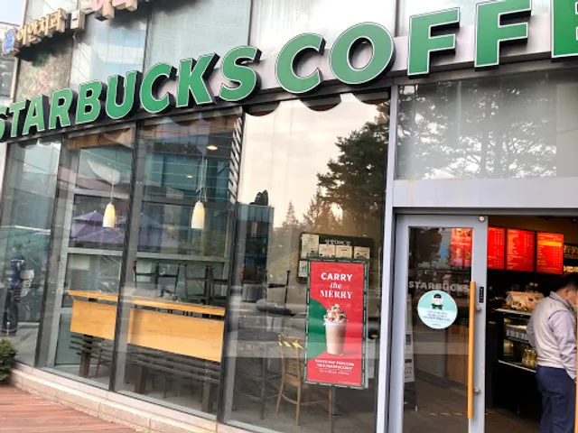 Starbucks Sangam DMC