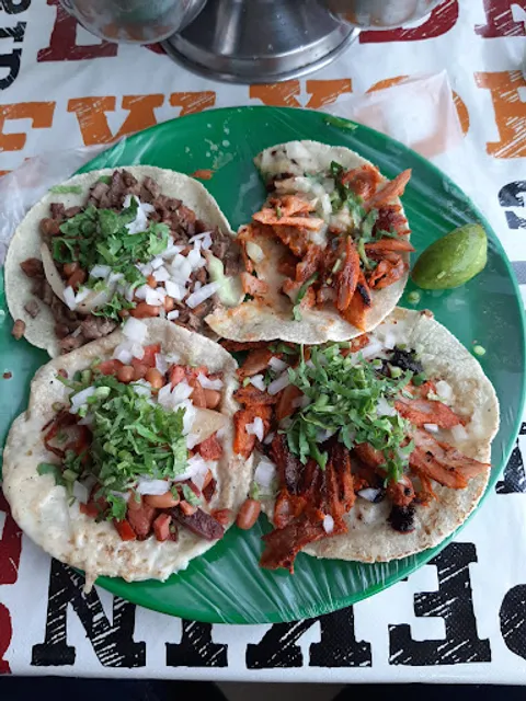 Taquería El Super Güero (Ixtapa)