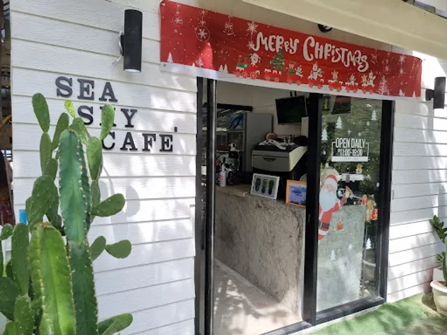 LOB MHUM PATONG CAFE AND RESTAURANT