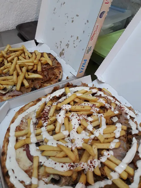 Schwarzach Kebap Pizza
